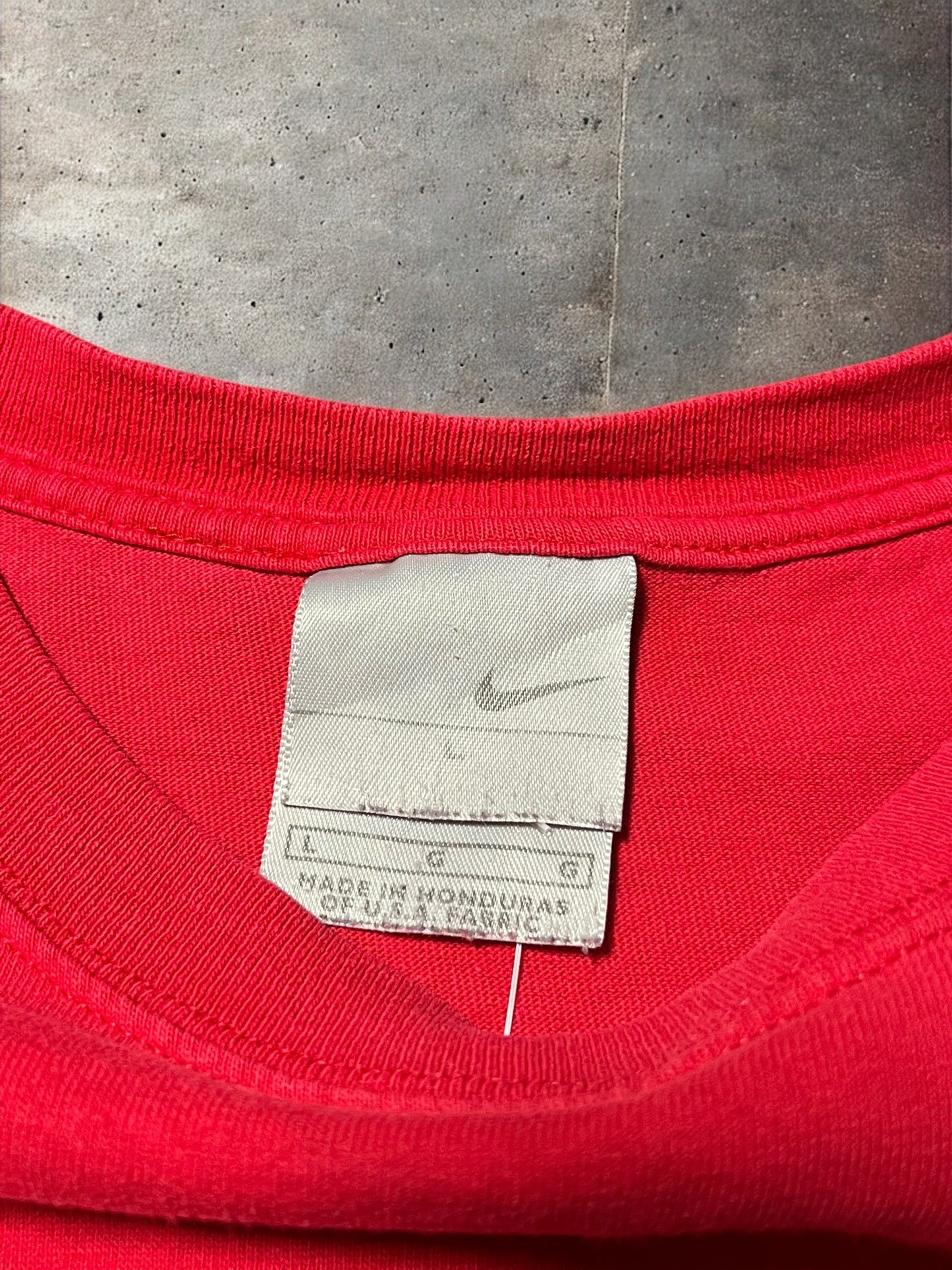 00s Nike Tee Sz. L