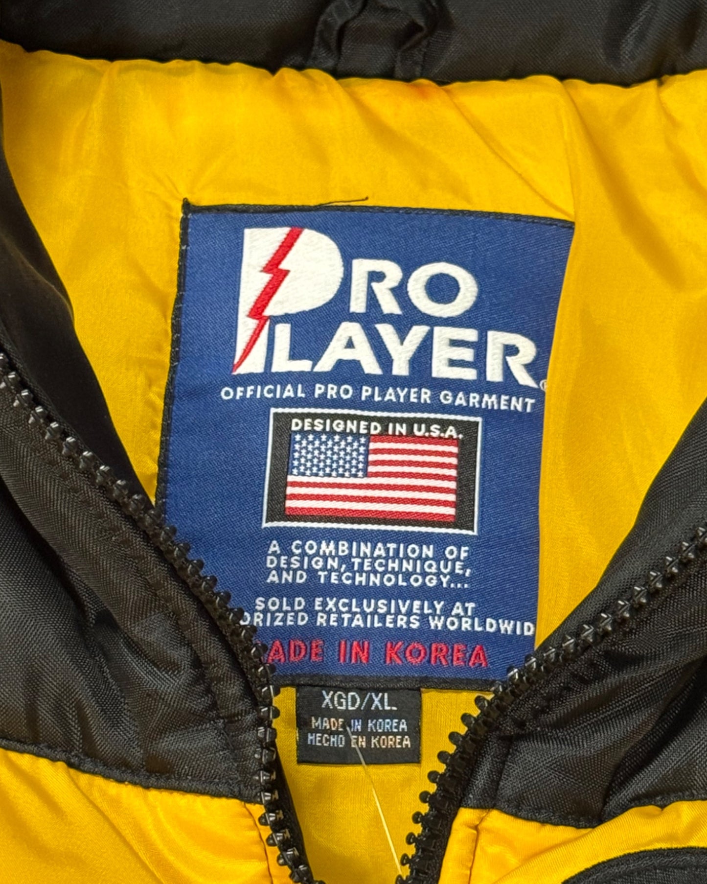 90s Iowa Hawkeyes Puffer Jacket Sz. XL