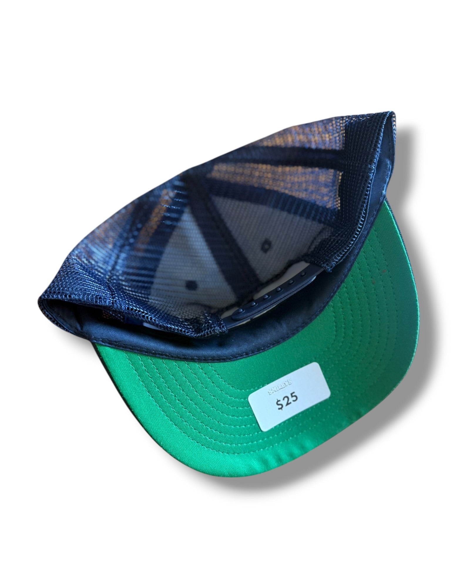 '90s NY Yankees Snap Back Trucker Hat