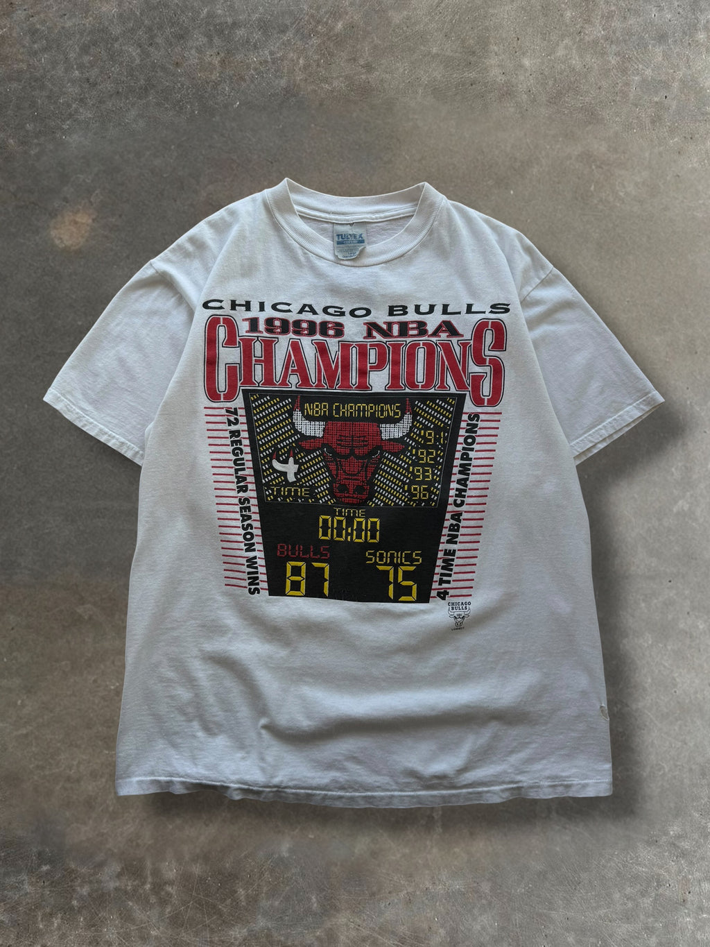 '96 Bulls NBA Champions Score Board Tee Sz. L