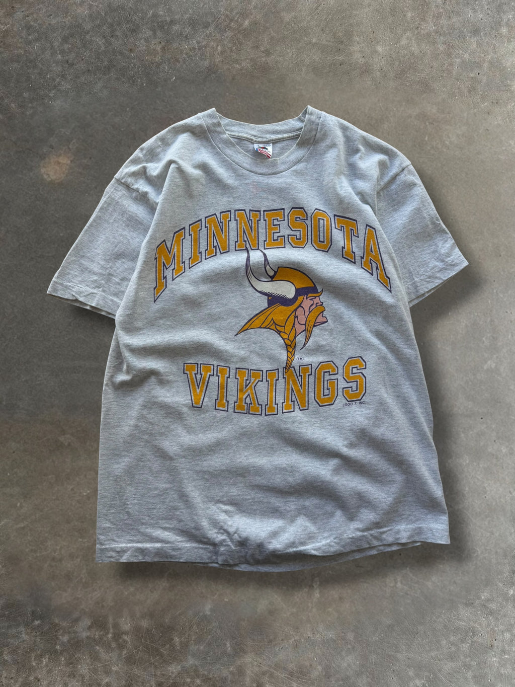 '90s Vikings Tee Sz. L