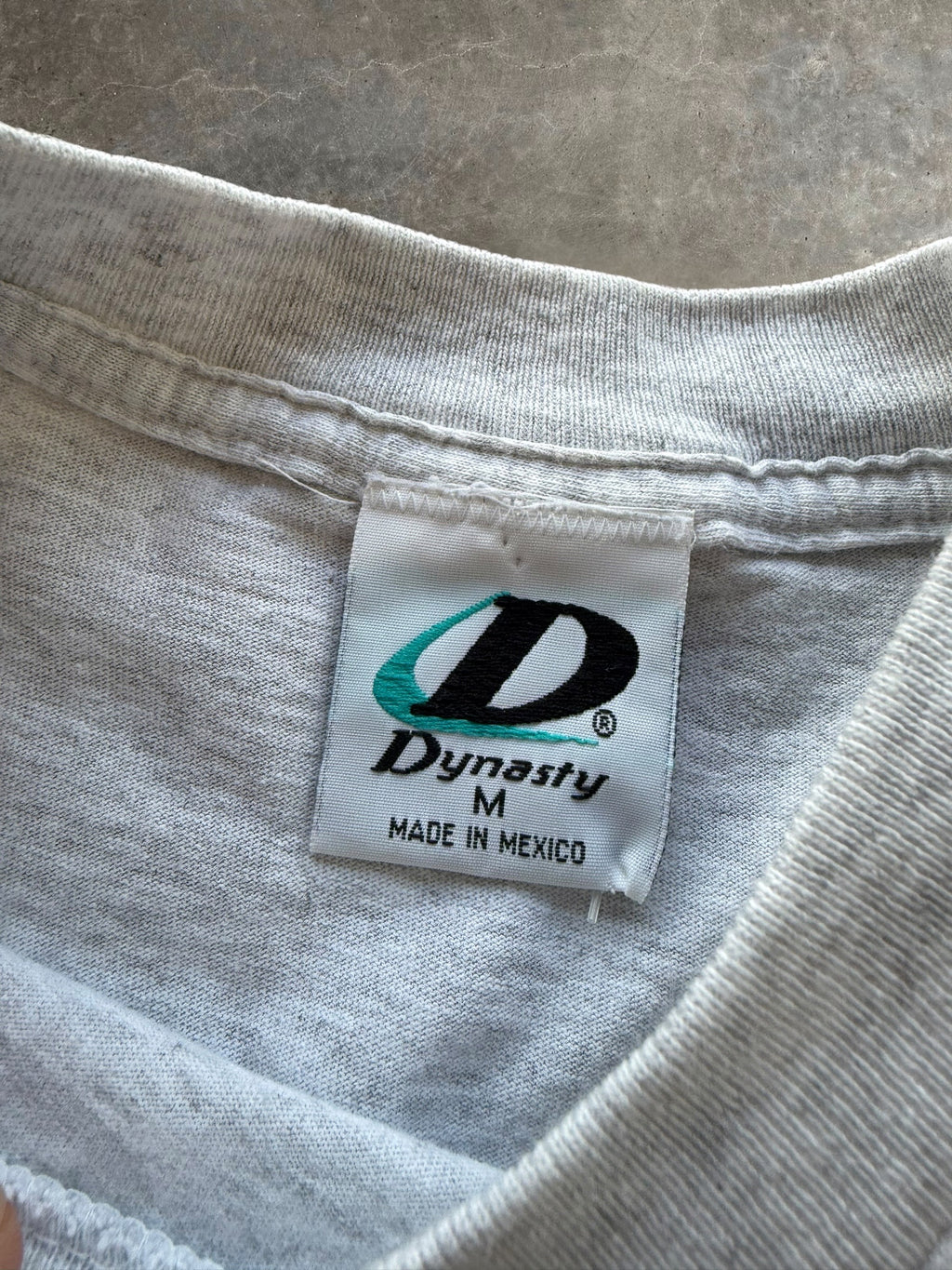 '01 Cubs Big Logo Tee Sz. M