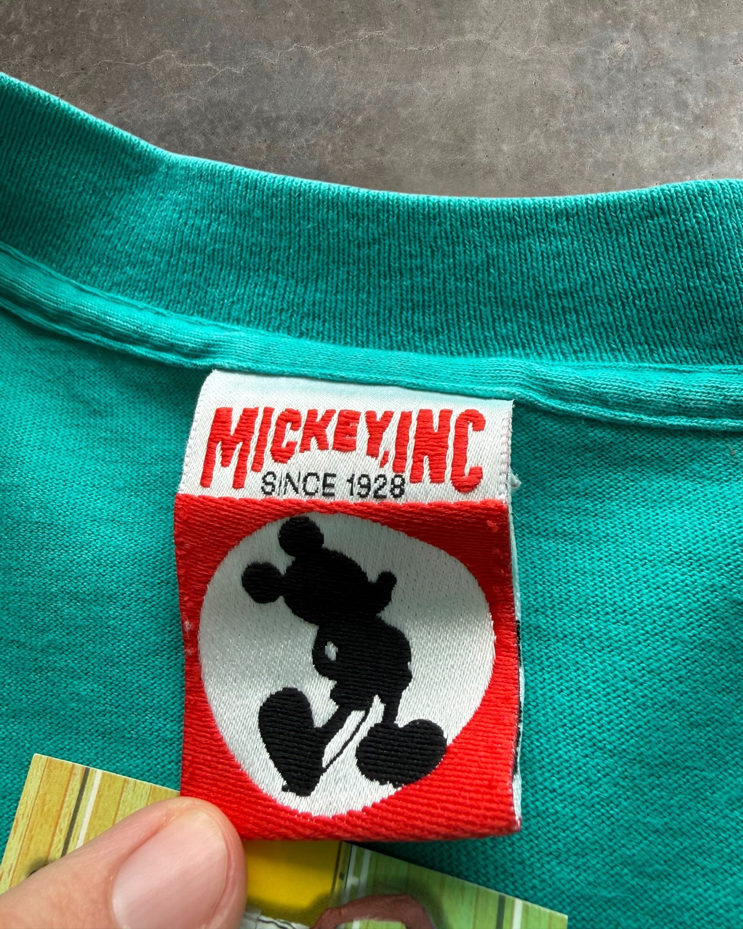 '90s Disney Tee Sz. L