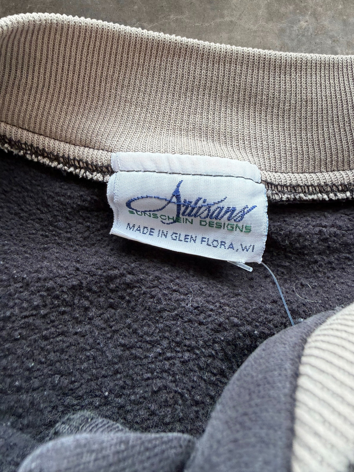 '90s Wolf Nature Wrap Around Crewneck Sz. XXL