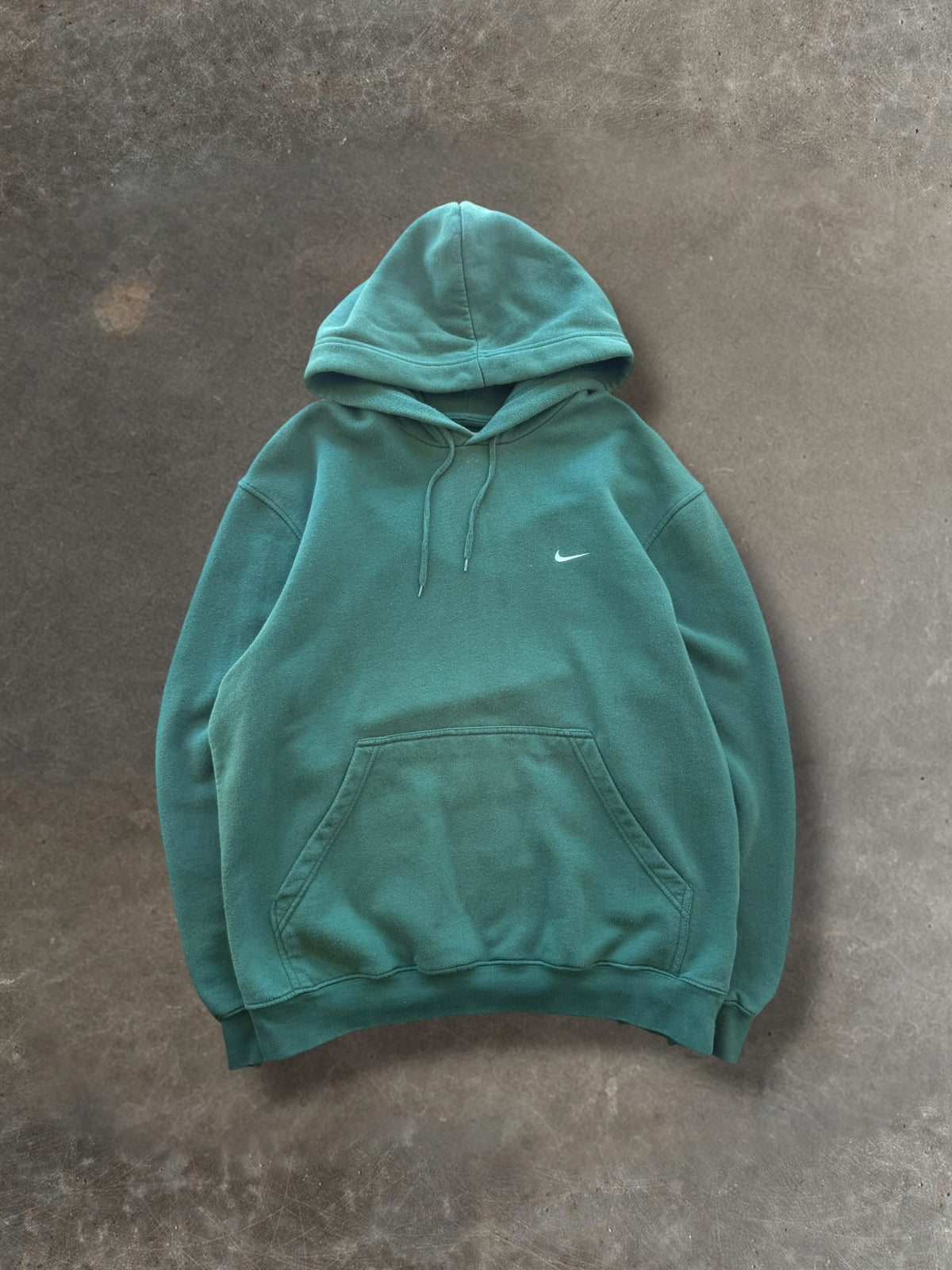 '00s Green Essential Nike Hoodie Sz. M