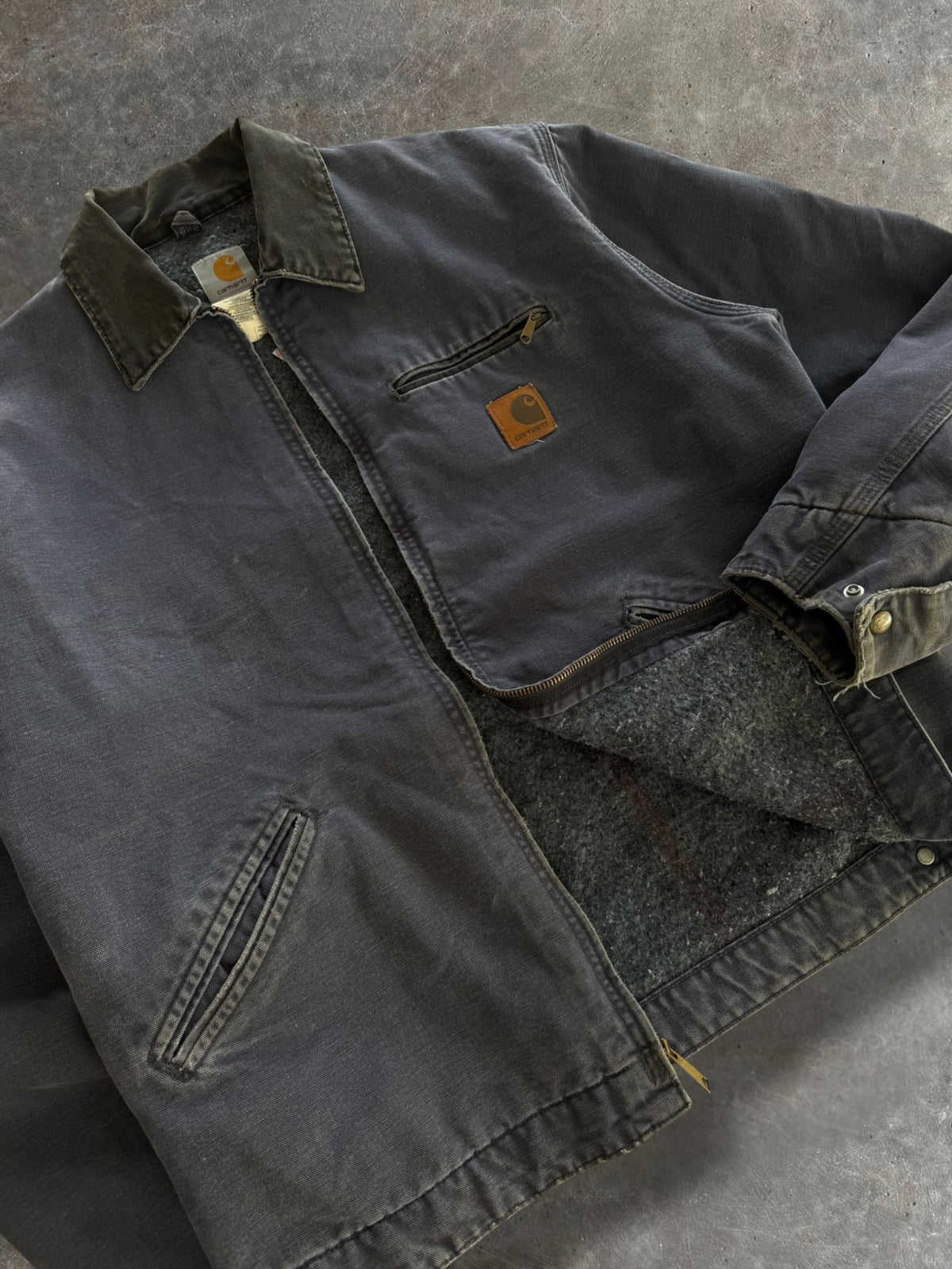 '01 J64PTL (Petrol Blue) Carhartt Detroit Jacket Sz. L