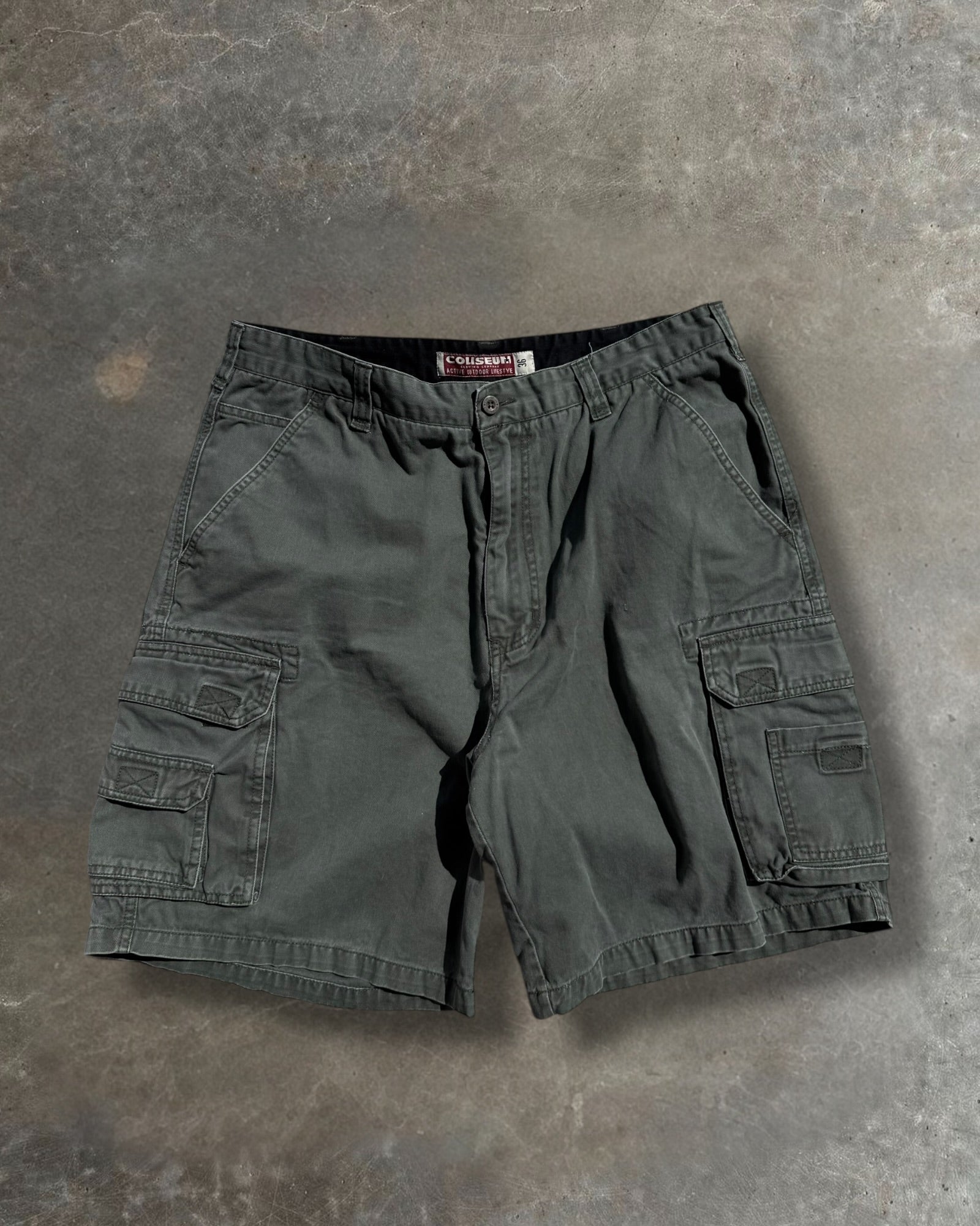 '00s Coliseum Cargo Shorts Sz. 36