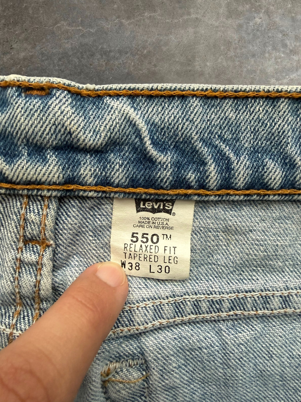 '90s Levis 550 Pants Sz. 38x30
