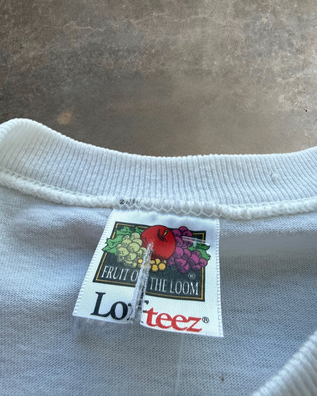'97 Barry Manilow Tour Tee Sz. L