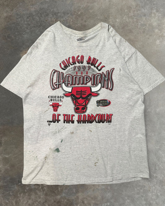 97 Bulls Champions T-shirt Sz. XL