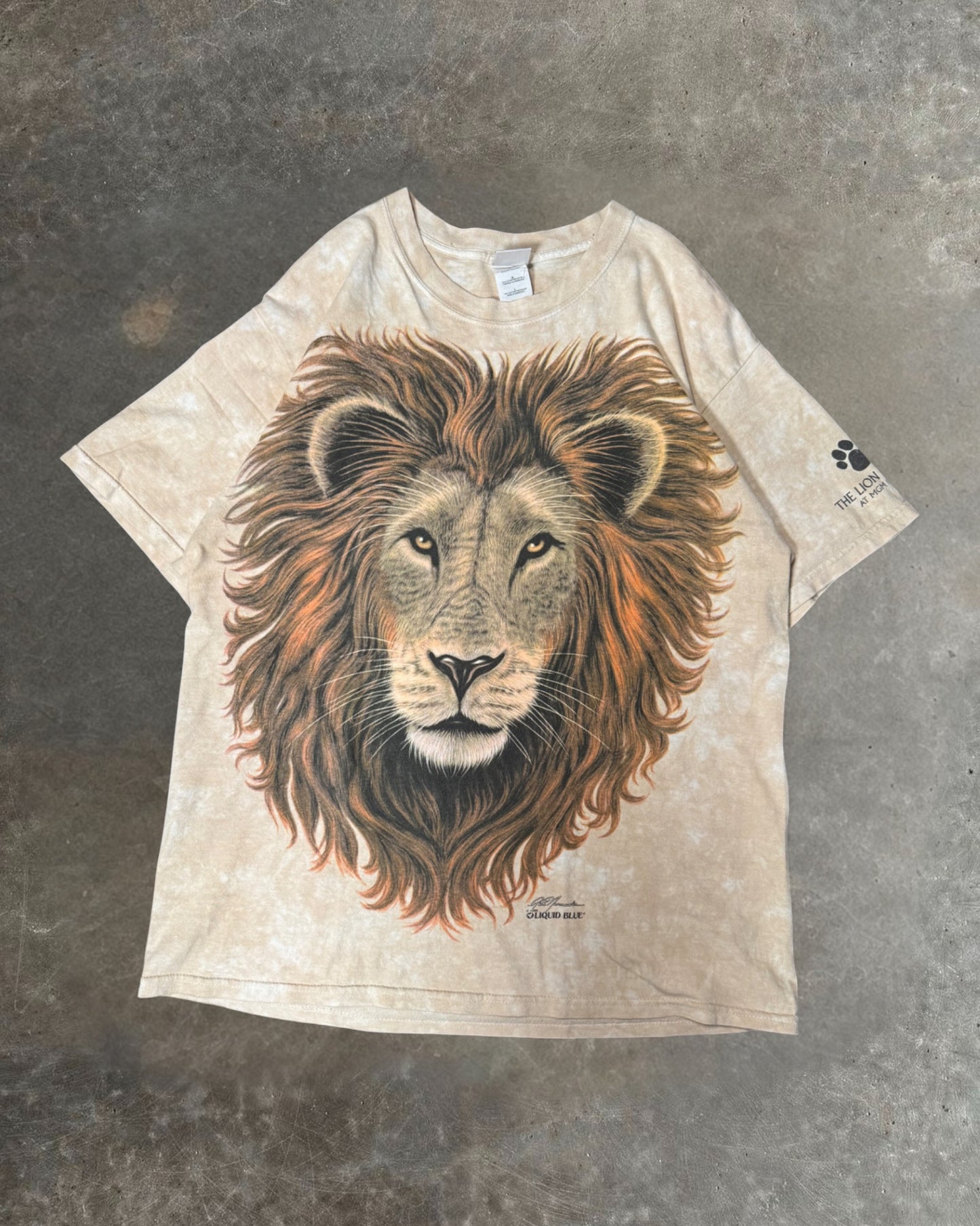 94 Lion T-shirt Sz. L