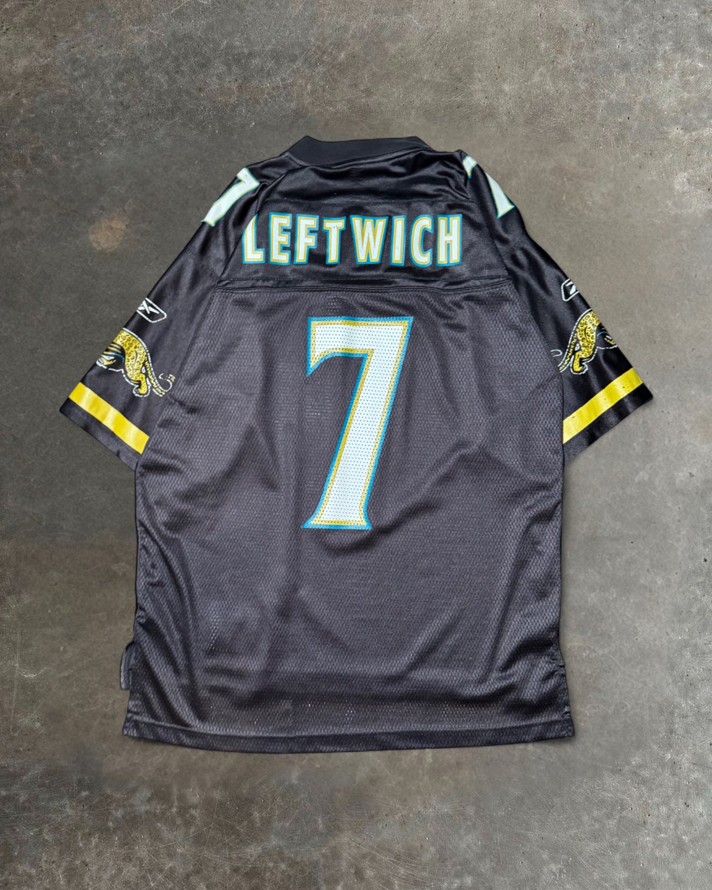 00s Jaguars #7 Jersey Sz. M
