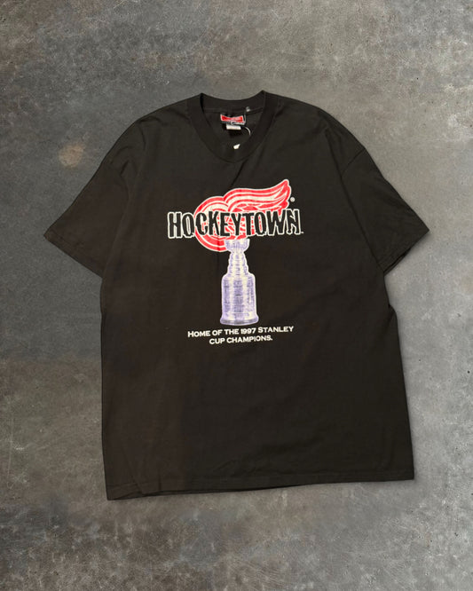 97 Stanley Cup Champion T-shirt Sz. XL